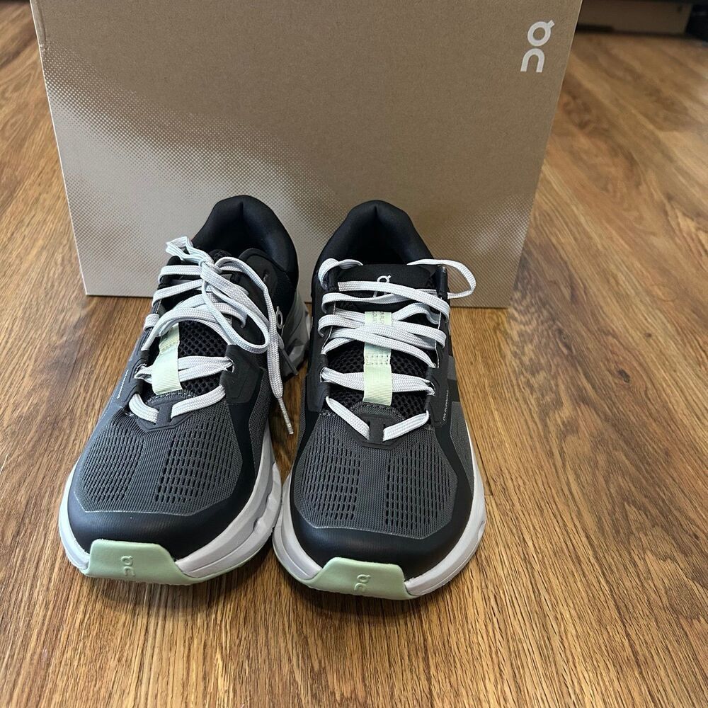 On Cloudrunner black running athletic training lace up shoes sneakers sz 9 new - Picture 6 of 7